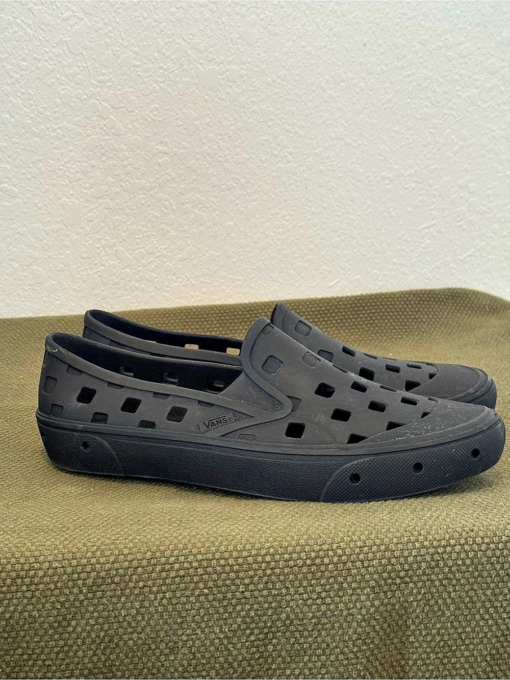 Vans Trek Slip-On Black Slip-On Sandals